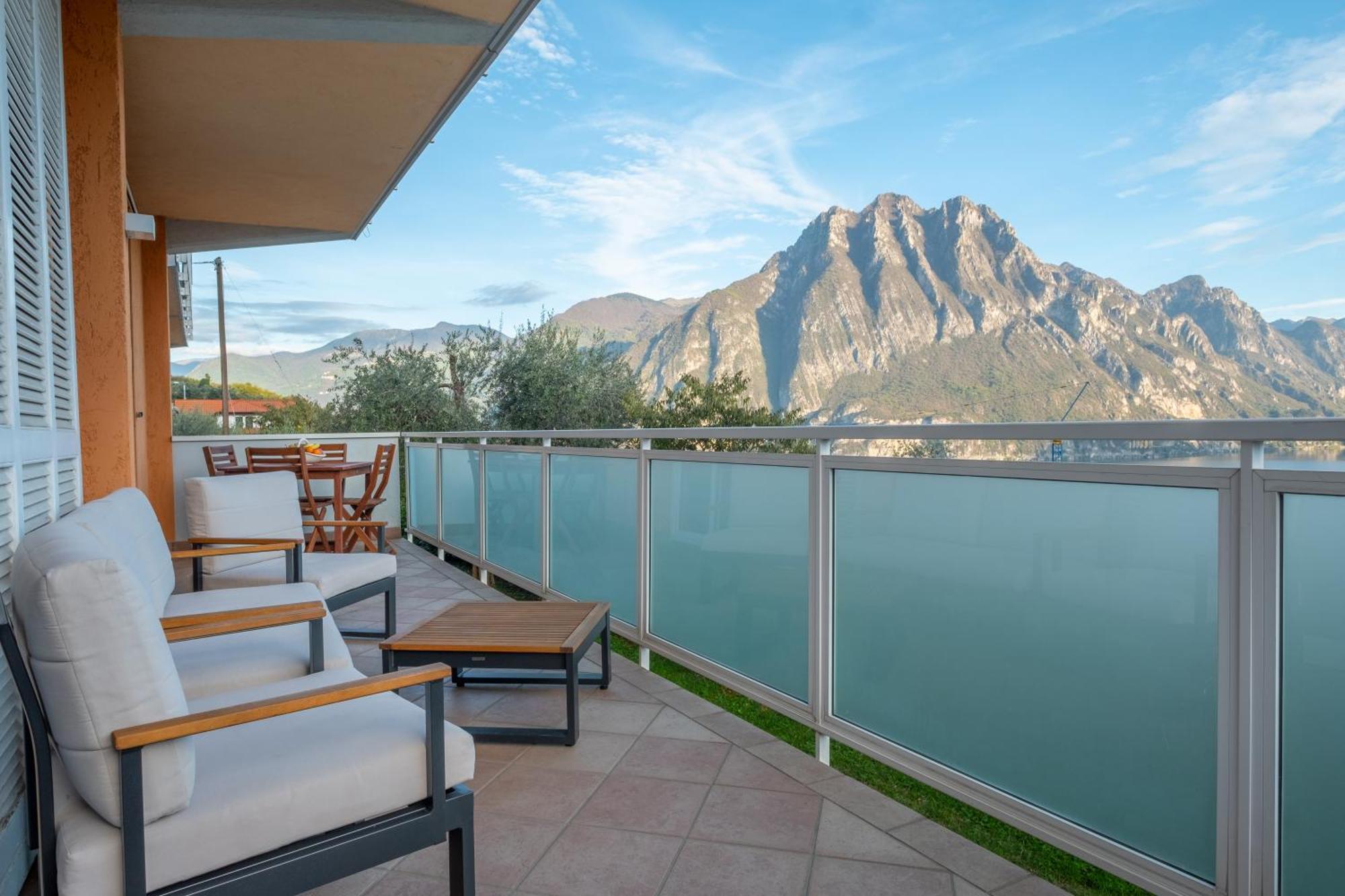Happy Guest Apartments - Blue Apartment Riva di Solto Dış mekan fotoğraf